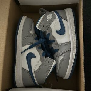 Jordan 1 Mid Toddler